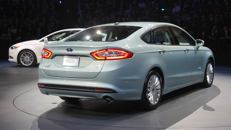 Illustration for article titled 2013 Ford Fusion Live Gallery